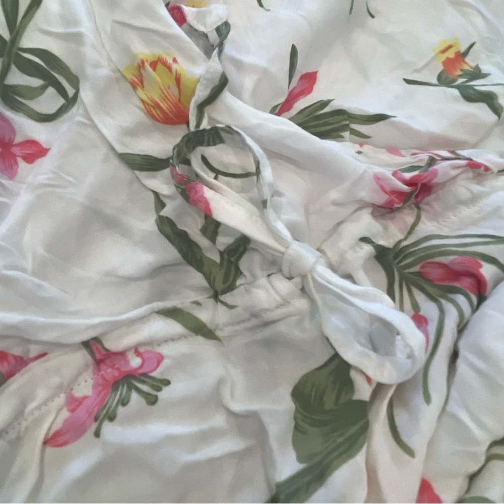 Worn ONCE! Piyama Floral Romper w Elastic Waistband - Picture 5 of 11